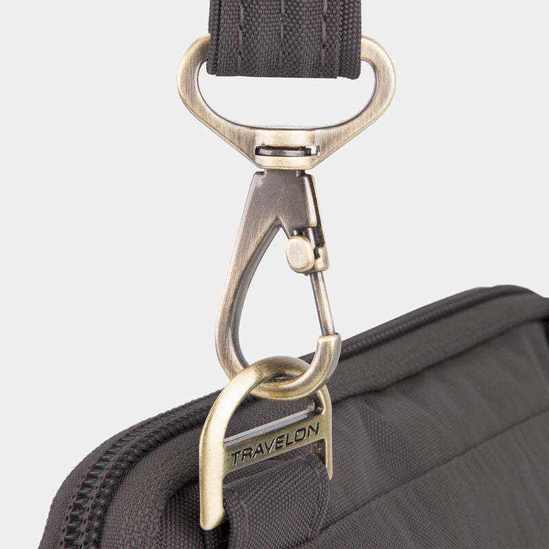 Bolsa delgada acolchada antirrobo Signature Collection de Travelon (43322)